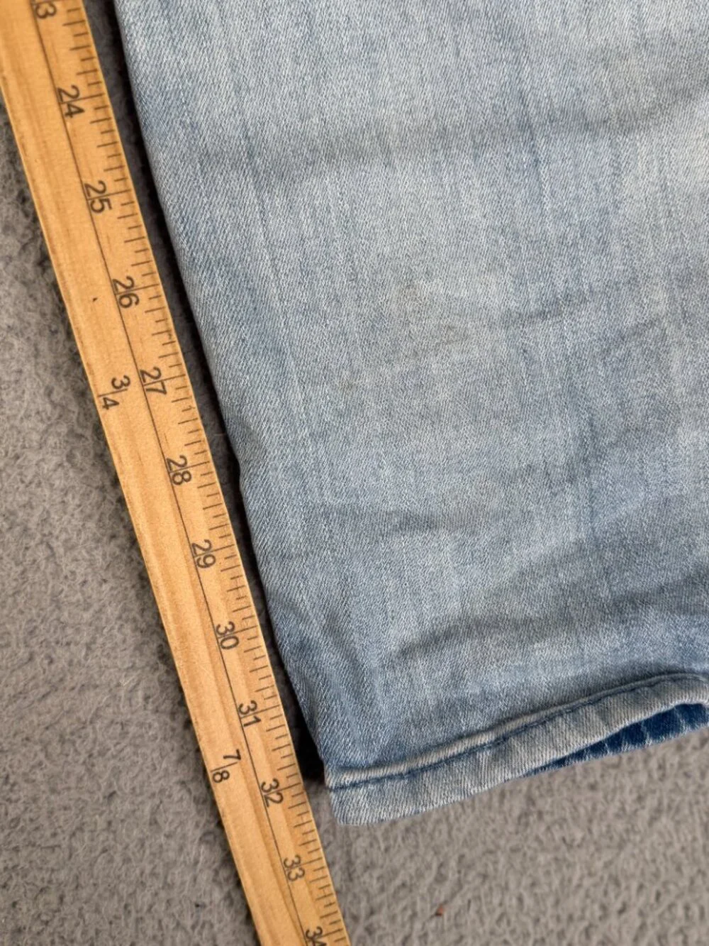 TRUE RELIGION Ricky Relaxed Straight Jeans Blue Yellow Horseshoe Stitch Mens 31